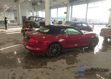 2016 Ford Mustang Ecoboost Premium z USA, uszkodzony, nr VIN 1FATP8UHXG5220725